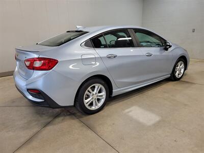 2017 Chevrolet Cruze LT Auto   - Photo 8 - Ephrata, PA 17522