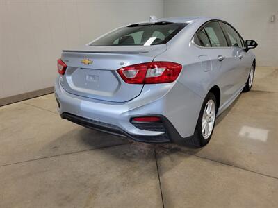 2017 Chevrolet Cruze LT Auto   - Photo 7 - Ephrata, PA 17522