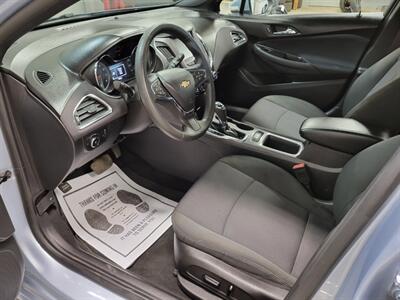 2017 Chevrolet Cruze LT Auto   - Photo 13 - Ephrata, PA 17522