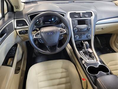2014 Ford Fusion SE   - Photo 16 - Ephrata, PA 17522