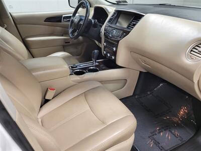 2016 Nissan Pathfinder SL V6   - Photo 17 - Ephrata, PA 17522