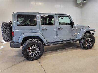 2015 Jeep Wrangler Unlimited Sahara  Summit Seeker - Photo 12 - Ephrata, PA 17522