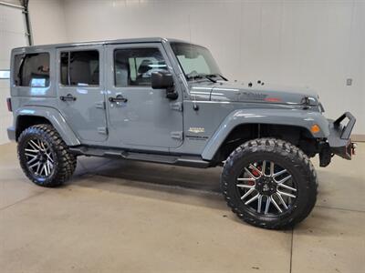 2015 Jeep Wrangler Unlimited Sahara  Summit Seeker - Photo 13 - Ephrata, PA 17522