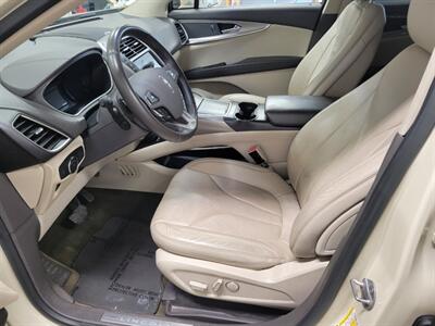 2016 Lincoln MKX Reserve   - Photo 19 - Ephrata, PA 17522
