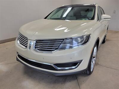 2016 Lincoln MKX Reserve   - Photo 2 - Ephrata, PA 17522