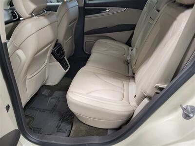 2016 Lincoln MKX Reserve   - Photo 26 - Ephrata, PA 17522