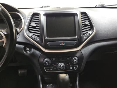 2016 Jeep Cherokee Latitude 75th Anniversary   - Photo 17 - Ephrata, PA 17522