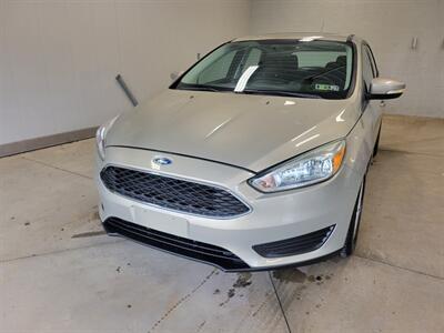 2016 Ford Focus SE   - Photo 2 - Ephrata, PA 17522