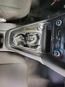 2016 Ford Focus SE   - Photo 19 - Ephrata, PA 17522