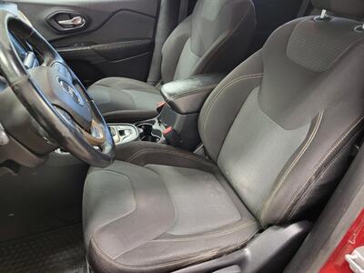 2016 Jeep Cherokee Latitude   - Photo 13 - Ephrata, PA 17522