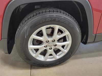 2016 Jeep Cherokee Latitude   - Photo 11 - Ephrata, PA 17522