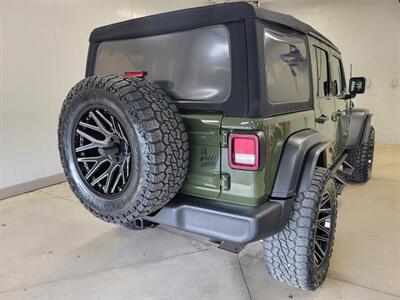 2020 Jeep Wrangler Unlimited Willys Sport  Summit Seeker - Photo 10 - Ephrata, PA 17522