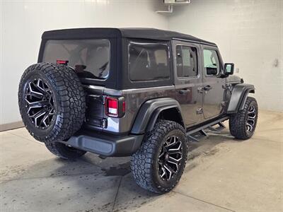2022 Jeep Wrangler Unlimited Willys  Summit Seeker - Photo 9 - Ephrata, PA 17522