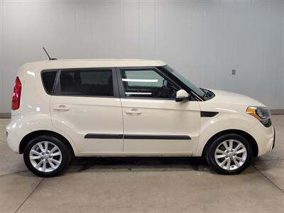 2013 Kia Soul +   - Photo 8 - Ephrata, PA 17522