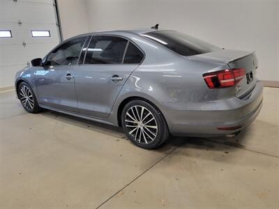 2016 Volkswagen Jetta 1.8T Sport   - Photo 4 - Ephrata, PA 17522