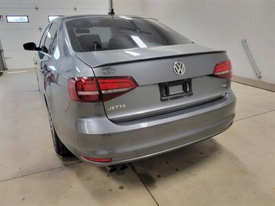 2016 Volkswagen Jetta 1.8T Sport   - Photo 6 - Ephrata, PA 17522