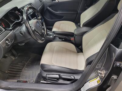 2016 Volkswagen Jetta 1.8T Sport   - Photo 13 - Ephrata, PA 17522