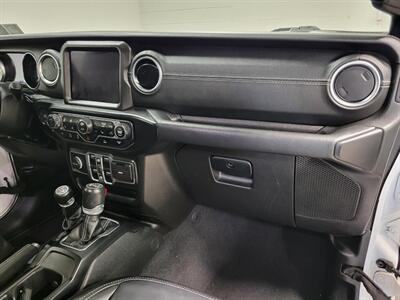 2022 Jeep Wrangler Unlimited Sahara  Summit Seeker - Photo 63 - Ephrata, PA 17522