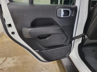2022 Jeep Wrangler Unlimited Sahara  Summit Seeker - Photo 73 - Ephrata, PA 17522