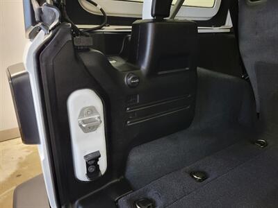 2022 Jeep Wrangler Unlimited Sahara  Summit Seeker - Photo 77 - Ephrata, PA 17522
