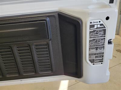 2022 Jeep Wrangler Unlimited Sahara  Summit Seeker - Photo 79 - Ephrata, PA 17522