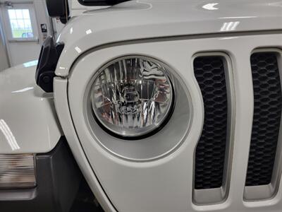 2022 Jeep Wrangler Unlimited Sahara  Summit Seeker - Photo 35 - Ephrata, PA 17522