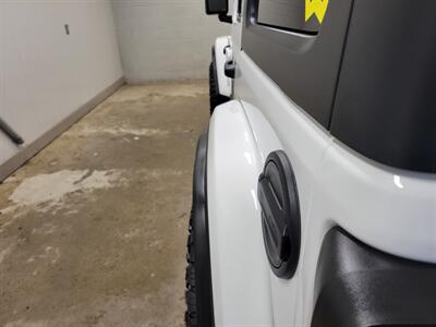 2022 Jeep Wrangler Unlimited Sahara  Summit Seeker - Photo 41 - Ephrata, PA 17522