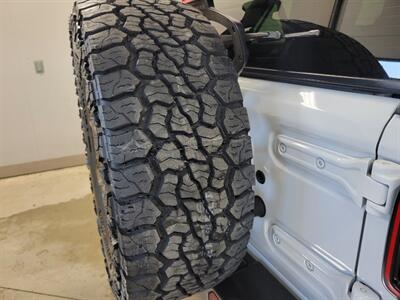 2022 Jeep Wrangler Unlimited Sahara  Summit Seeker - Photo 18 - Ephrata, PA 17522
