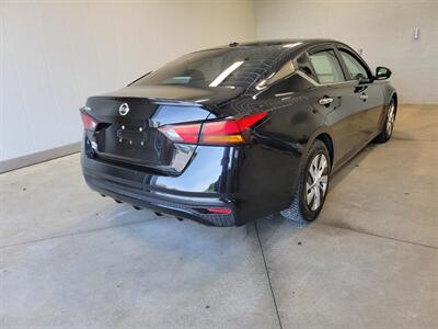 2019 Nissan Altima 2.5 S - Photo 6 - Ephrata, PA 17522