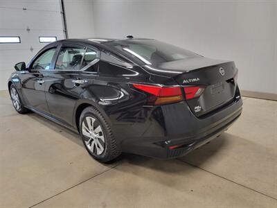 2019 Nissan Altima 2.5 S - Photo 5 - Ephrata, PA 17522