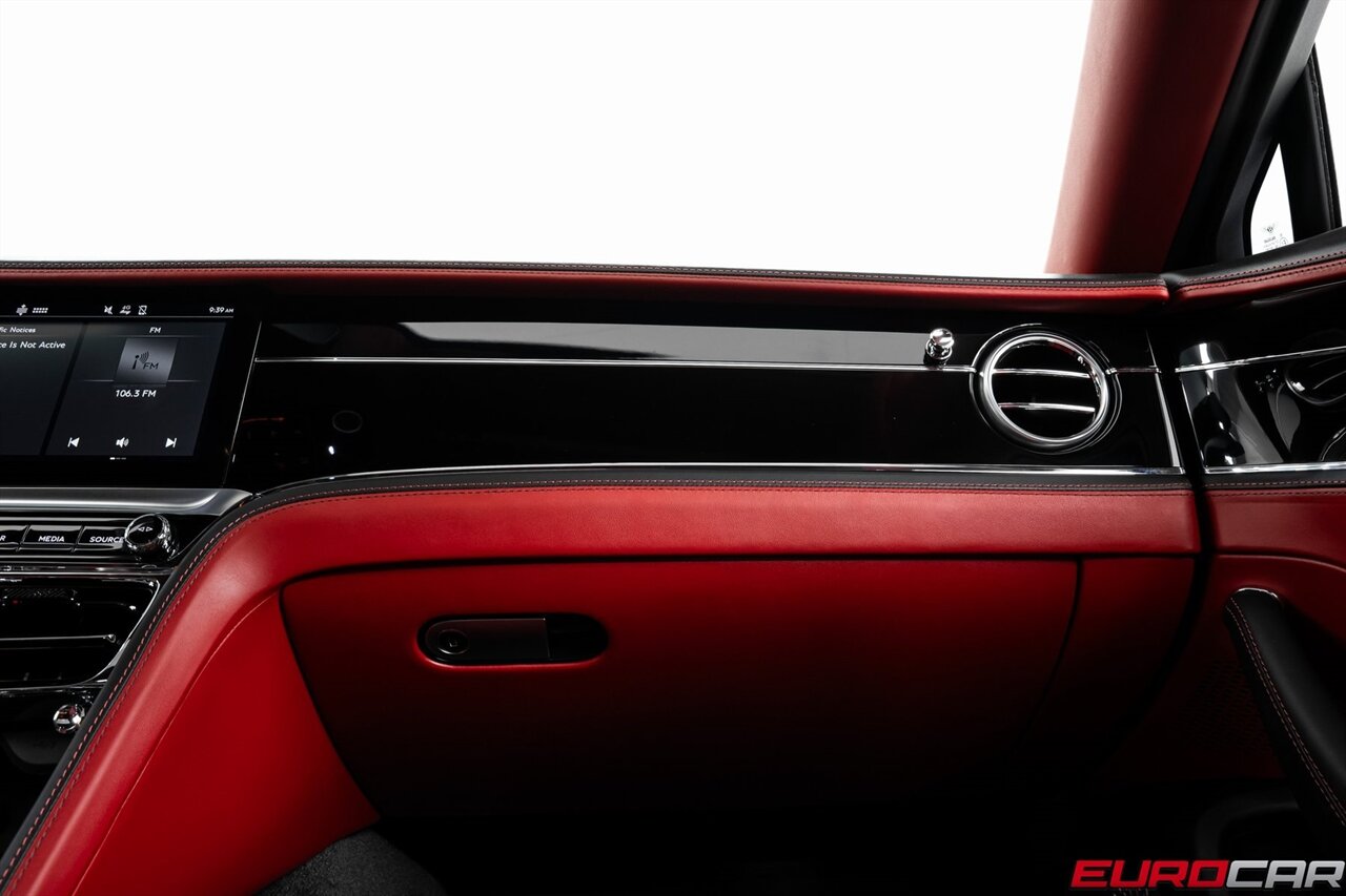 2020 Bentley Flying Spur W12 Mulliner photo 28