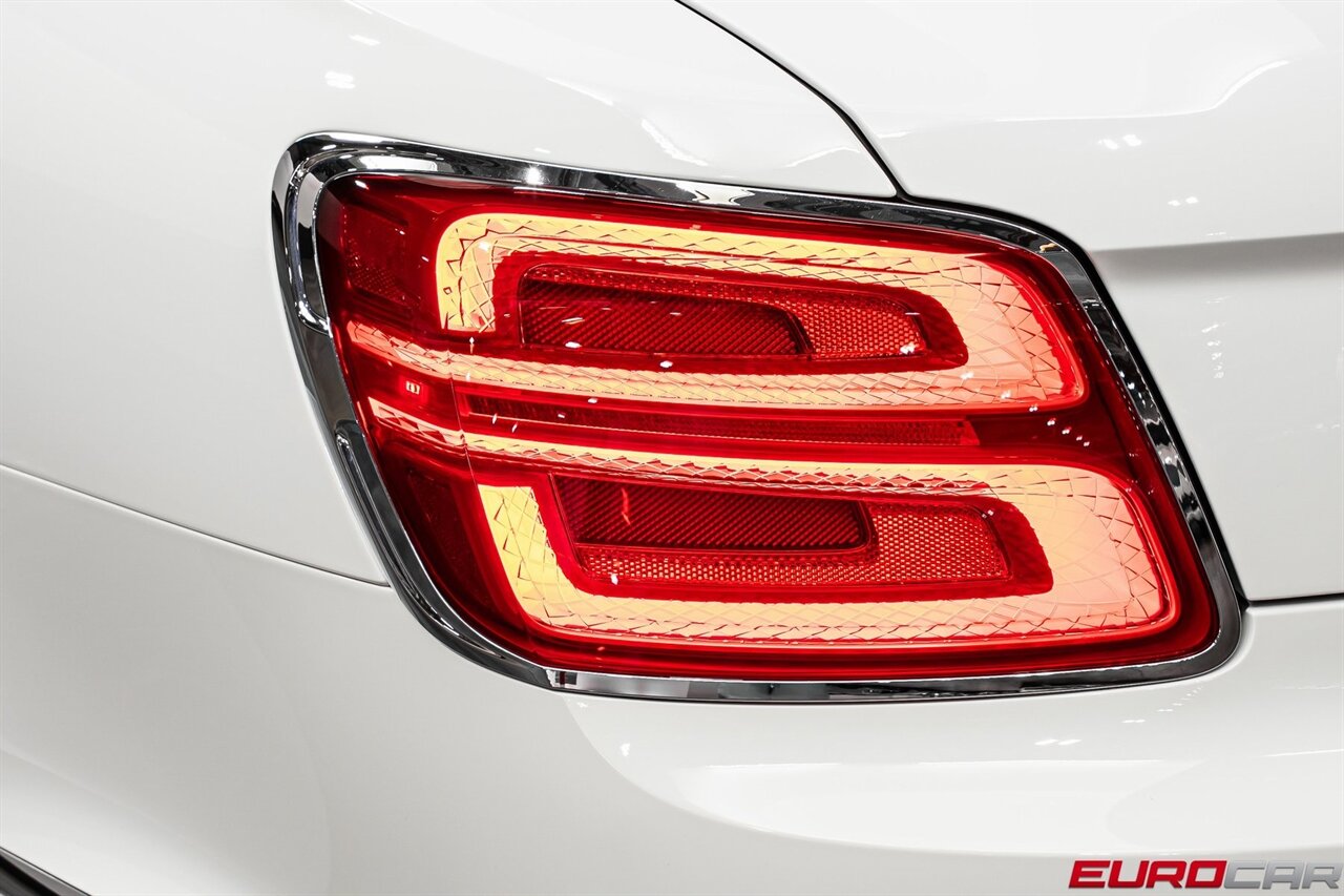 2020 Bentley Flying Spur W12 Mulliner photo 15