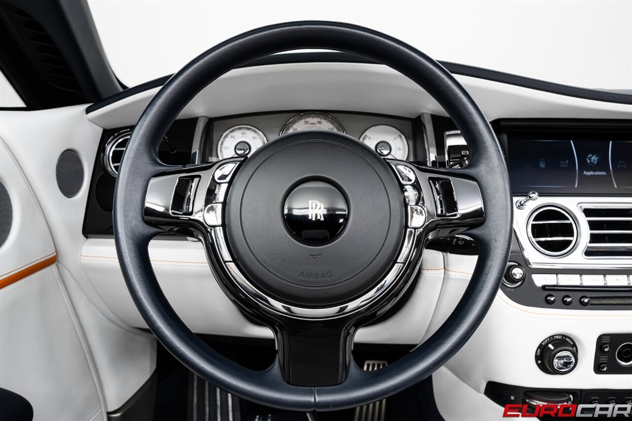 2019 Rolls-Royce Dawn *TRI-COLOR BESPOKE INTERIOR * IMMACULATE CONDITION* - Photo 29 - Costa Mesa, CA 92626