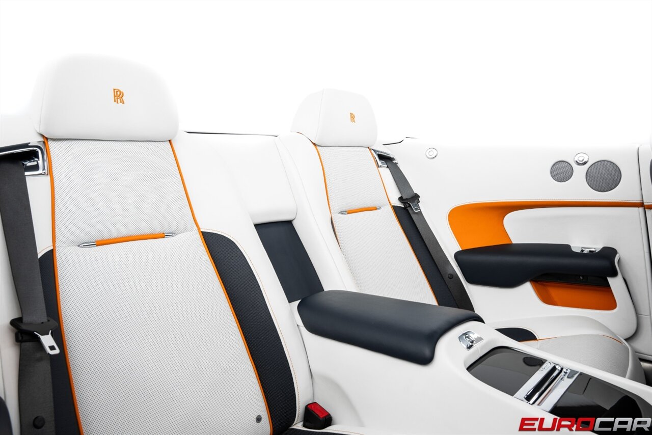 2019 Rolls-Royce Dawn *TRI-COLOR BESPOKE INTERIOR * IMMACULATE CONDITION* - Photo 38 - Costa Mesa, CA 92626