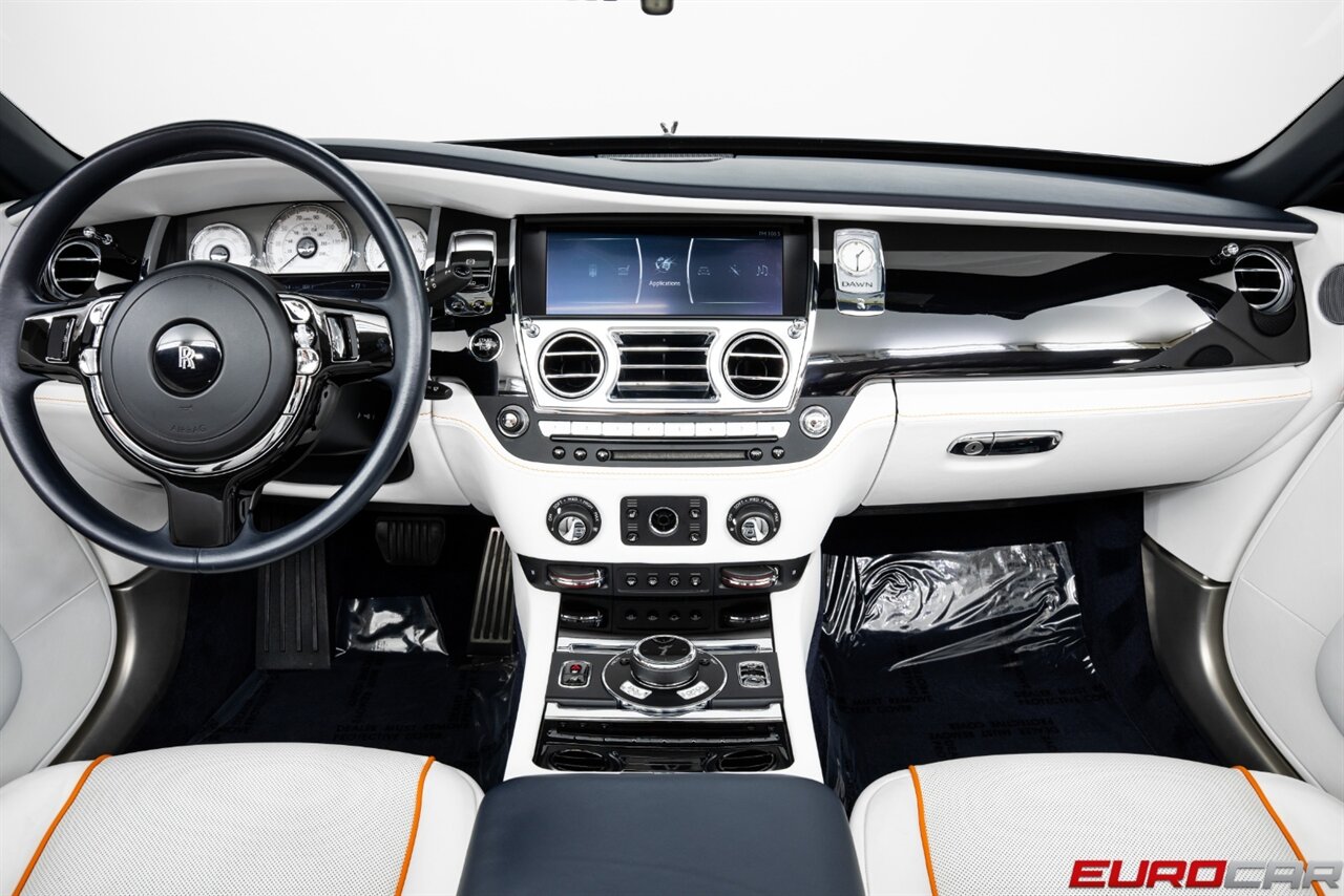 2019 Rolls-Royce Dawn *TRI-COLOR BESPOKE INTERIOR * IMMACULATE CONDITION* - Photo 26 - Costa Mesa, CA 92626