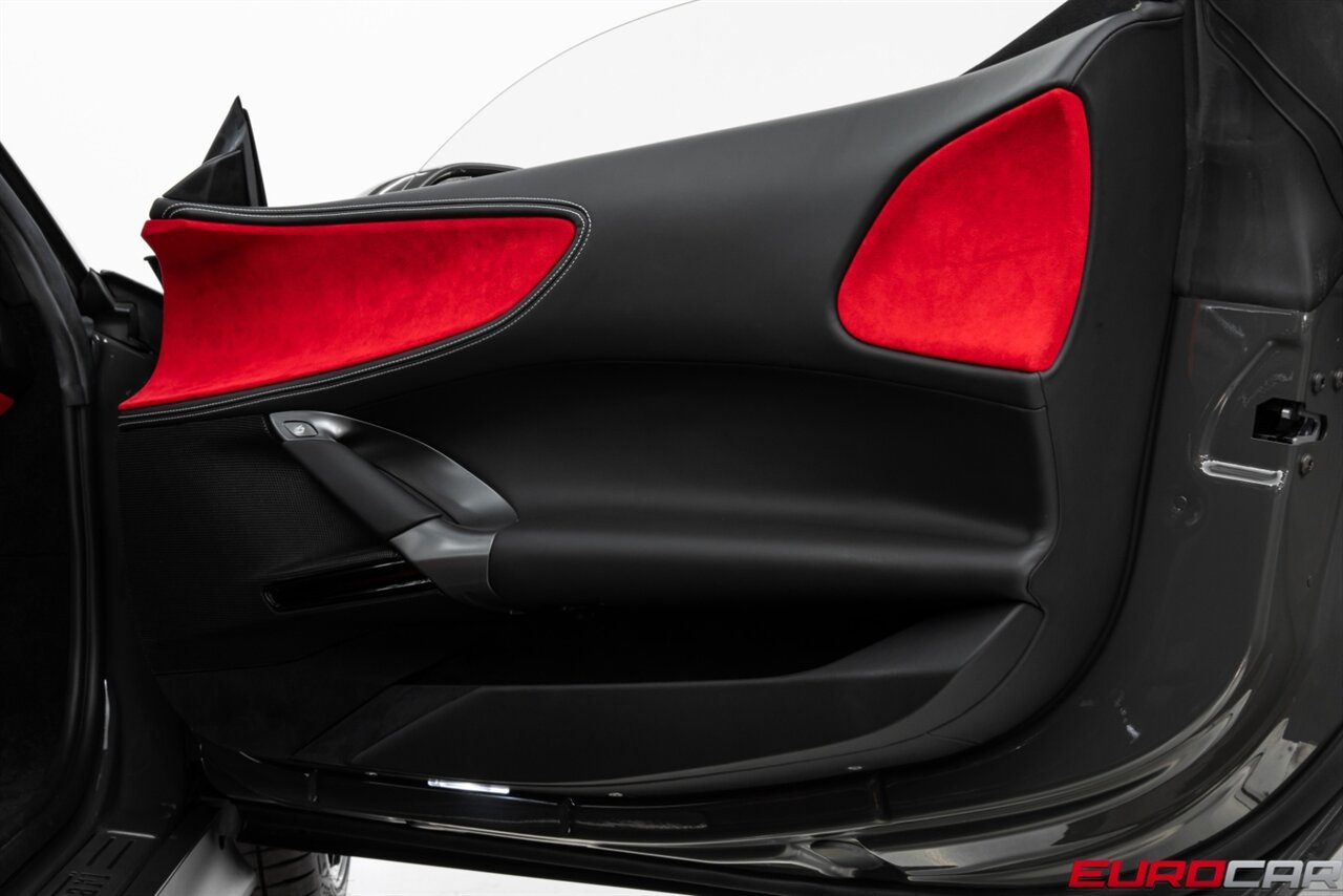 2023 Ferrari SF90 Stradale  *SUSPENSION LIFT * CARBON RACING SEATS* - Photo 30 - Costa Mesa, CA 92626