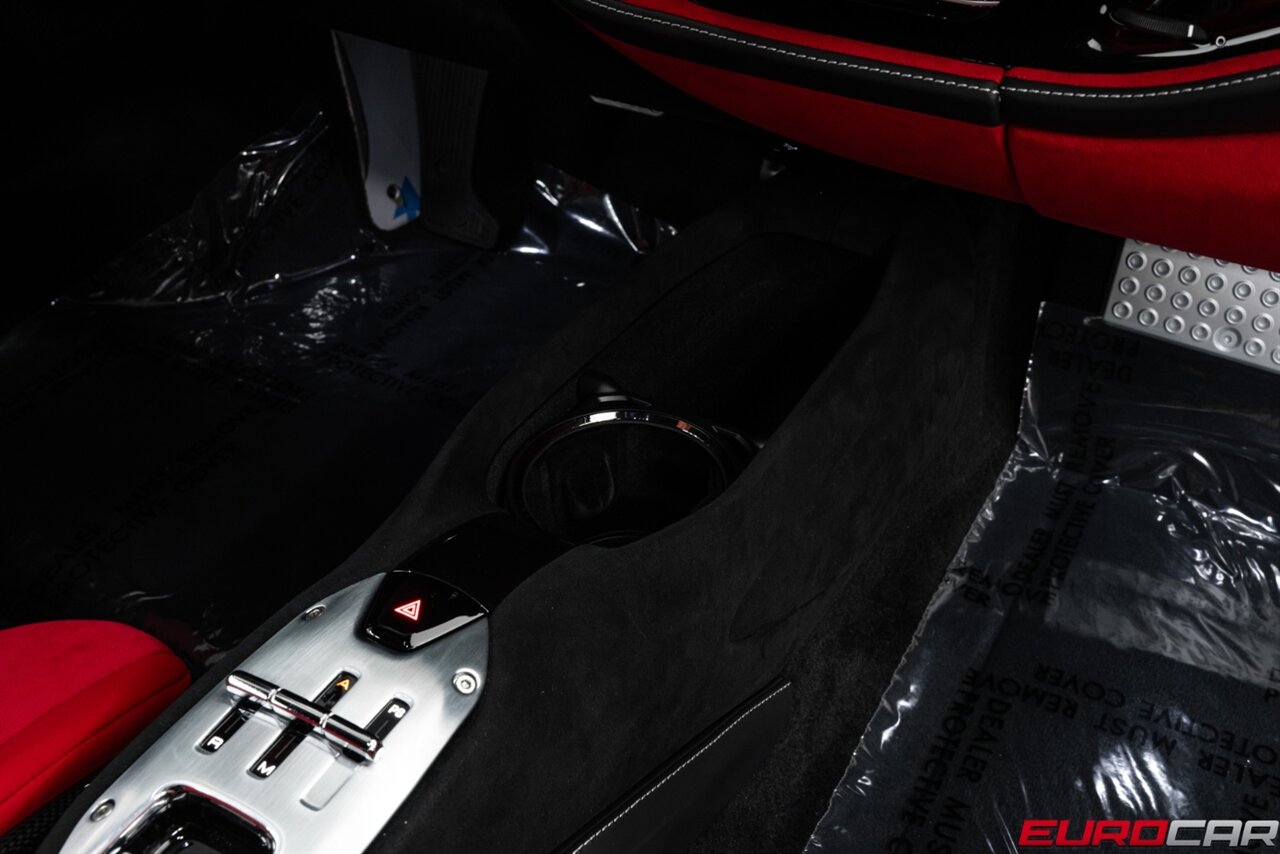 2023 Ferrari SF90 Stradale  *SUSPENSION LIFT * CARBON RACING SEATS* - Photo 39 - Costa Mesa, CA 92626