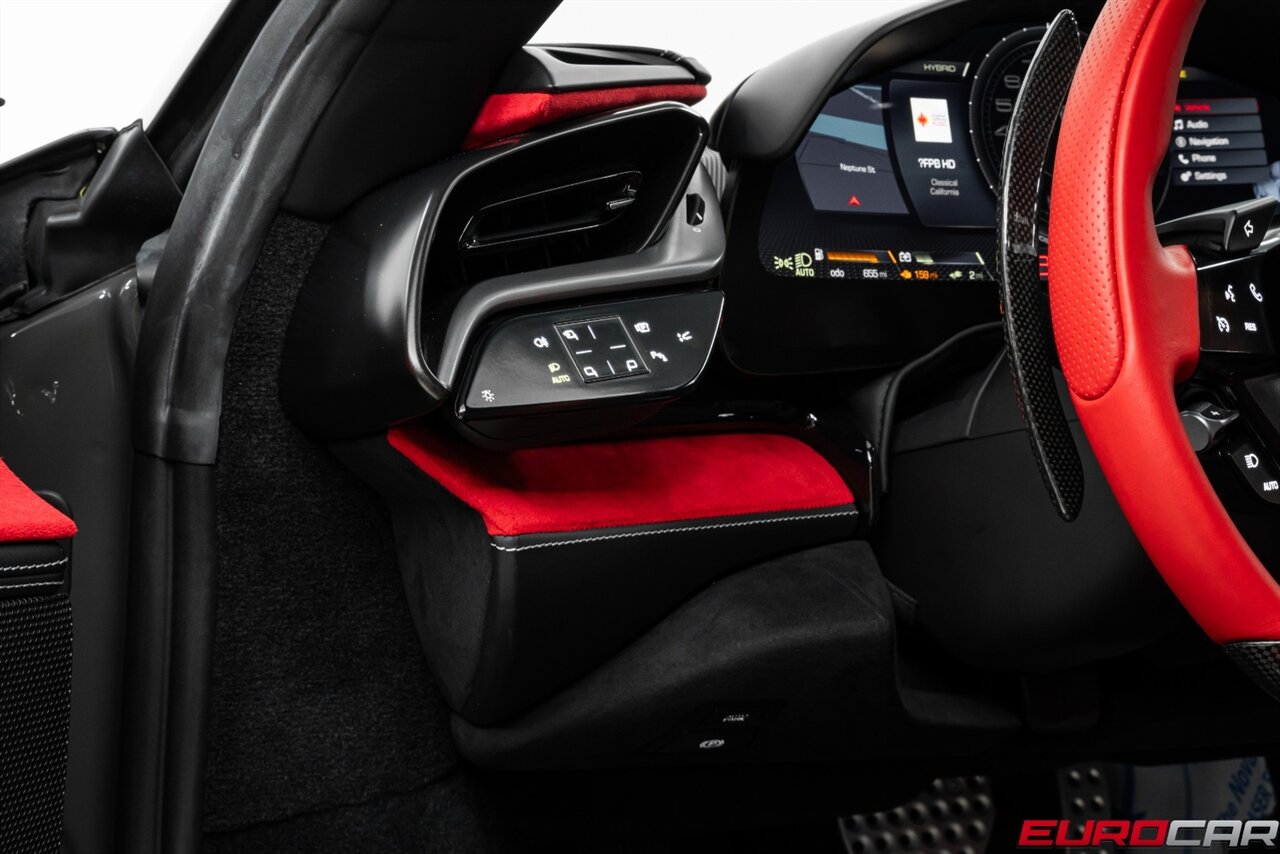 2023 Ferrari SF90 Stradale  *SUSPENSION LIFT * CARBON RACING SEATS* - Photo 32 - Costa Mesa, CA 92626