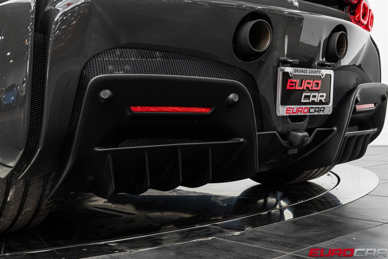 2023 Ferrari SF90 Stradale  *SUSPENSION LIFT * CARBON RACING SEATS* - Photo 26 - Costa Mesa, CA 92626