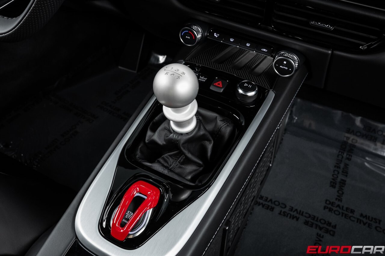 2025 Lotus Emira *6-SPEED MANUAL * NEW CAR* - Photo 30 - Costa Mesa, CA 92626