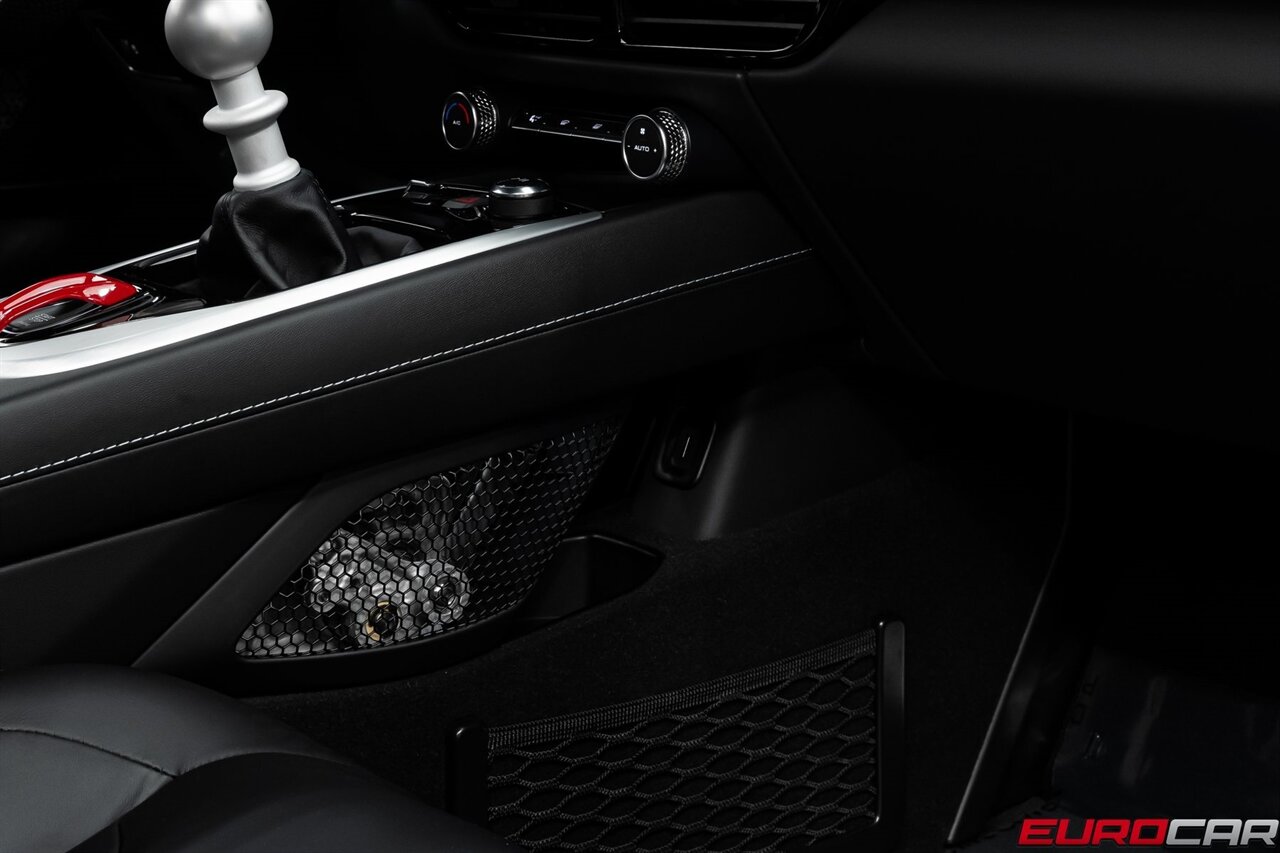 2025 Lotus Emira *6-SPEED MANUAL * NEW CAR* - Photo 34 - Costa Mesa, CA 92626