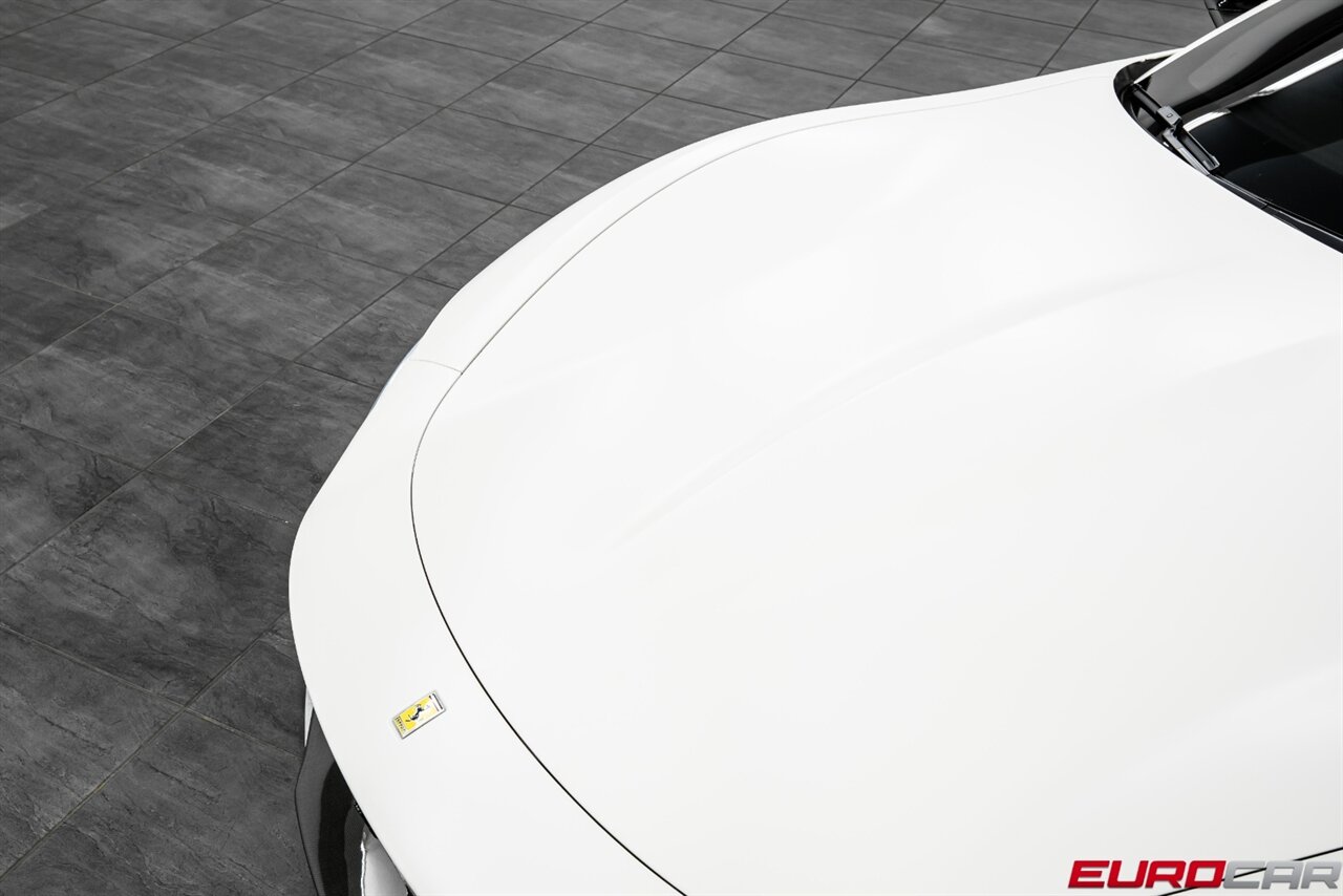 2023 Ferrari Roma *CARBON STEERING WHEEL * CUSTOM VOSSEN WHEELS* - Photo 55 - Costa Mesa, CA 92626