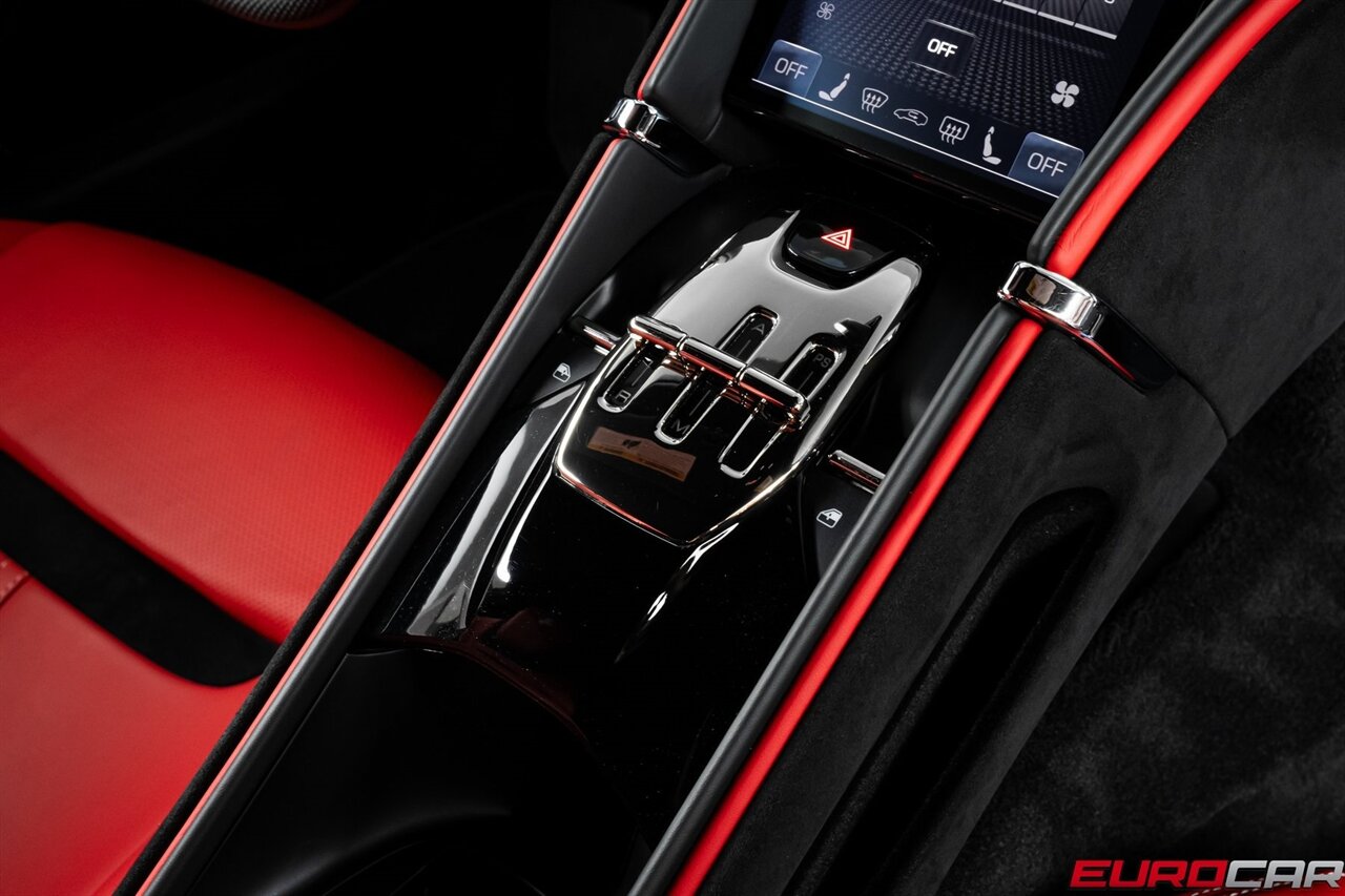 2023 Ferrari Roma *CARBON STEERING WHEEL * CUSTOM VOSSEN WHEELS* - Photo 34 - Costa Mesa, CA 92626