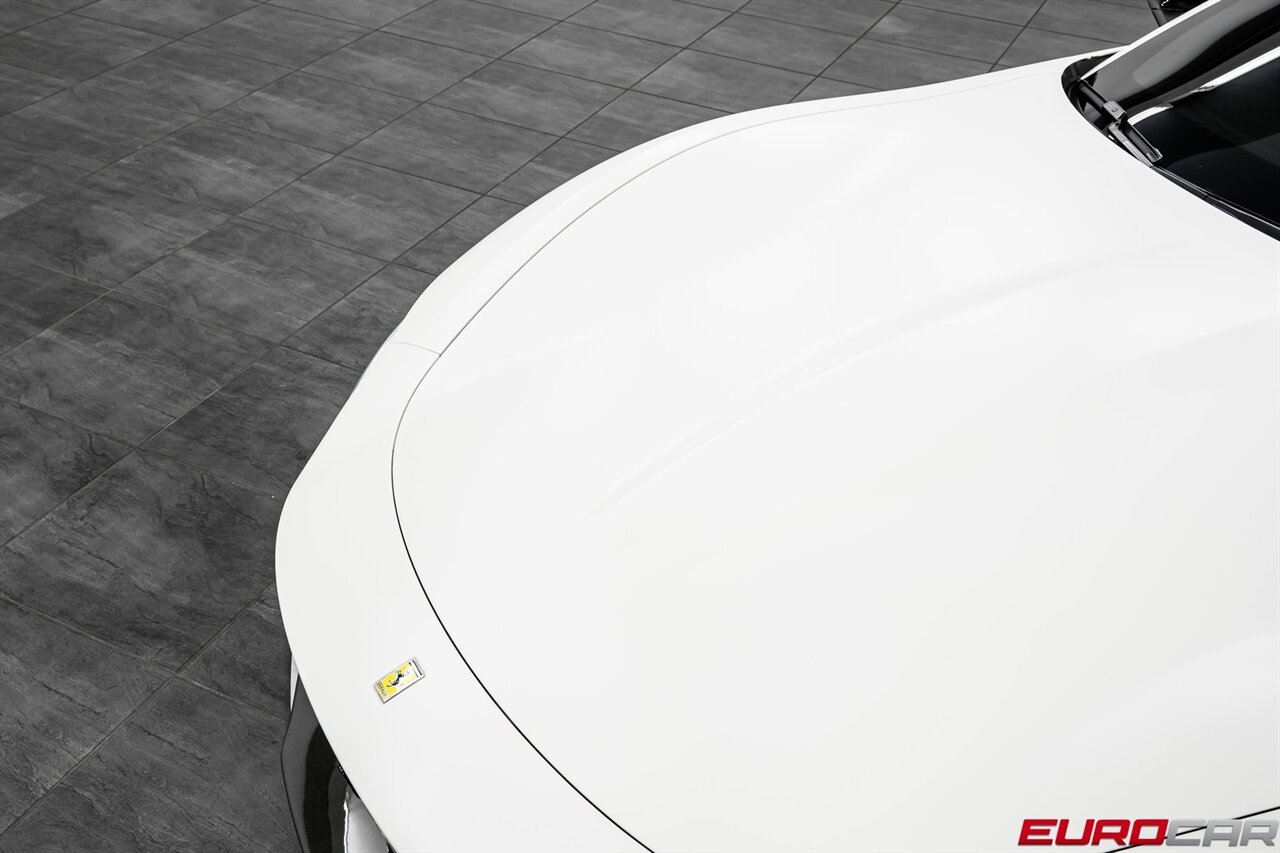 2023 Ferrari Roma *CARBON STEERING WHEEL * CUSTOM VOSSEN WHEELS* - Photo 9 - Costa Mesa, CA 92626