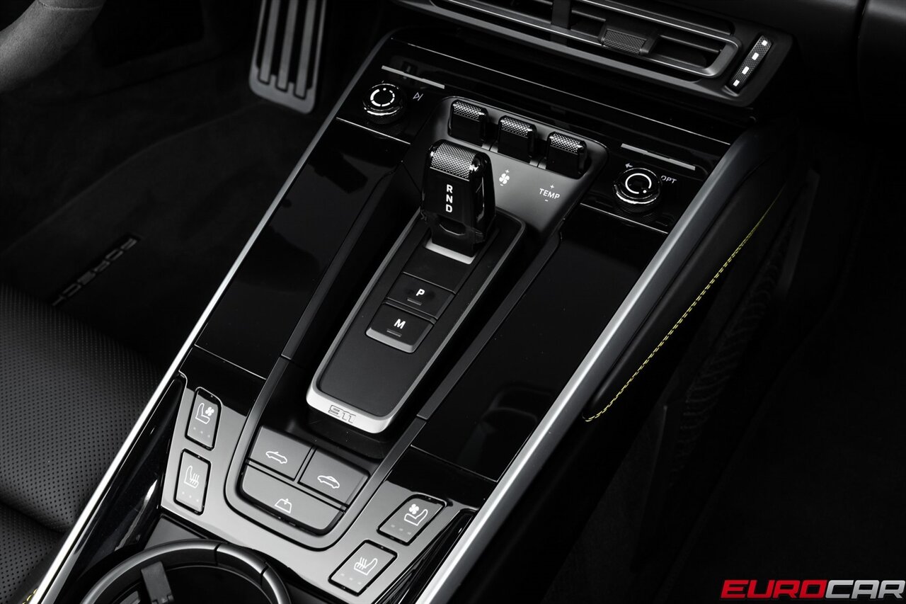 2025 Porsche 911 Turbo S *SPORTDESIGN PACKAGE * FRONT AXLE LIFT * FULL BODY SATIN PPF* - Photo 38 - Costa Mesa, CA 92626