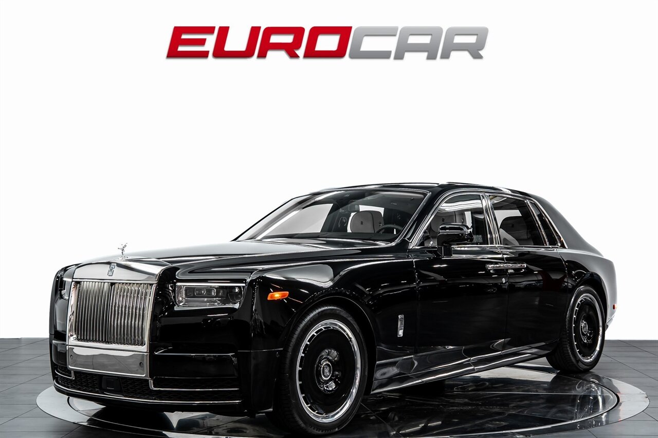 2025 Rolls-Royce Phantom  *SHOOTING STAR HEADLINER * REAR THEATER * IMMERSIVE REAR SEATS* - Photo 1 - Costa Mesa, CA 92626