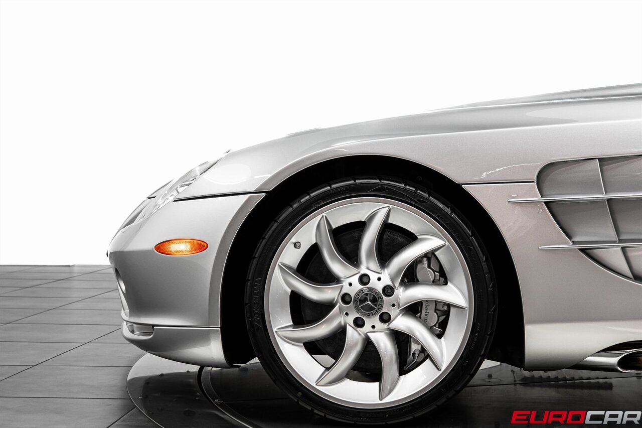 2005 Mercedes-Benz SLR *LESS THAN 3,000 MILES * CARBON FIBER SEATS*  *LESS THAN 3,000 MILES * CARBON FIBER REINFORCED BUCKET SEATS* - Photo 14 - Costa Mesa, CA 92626
