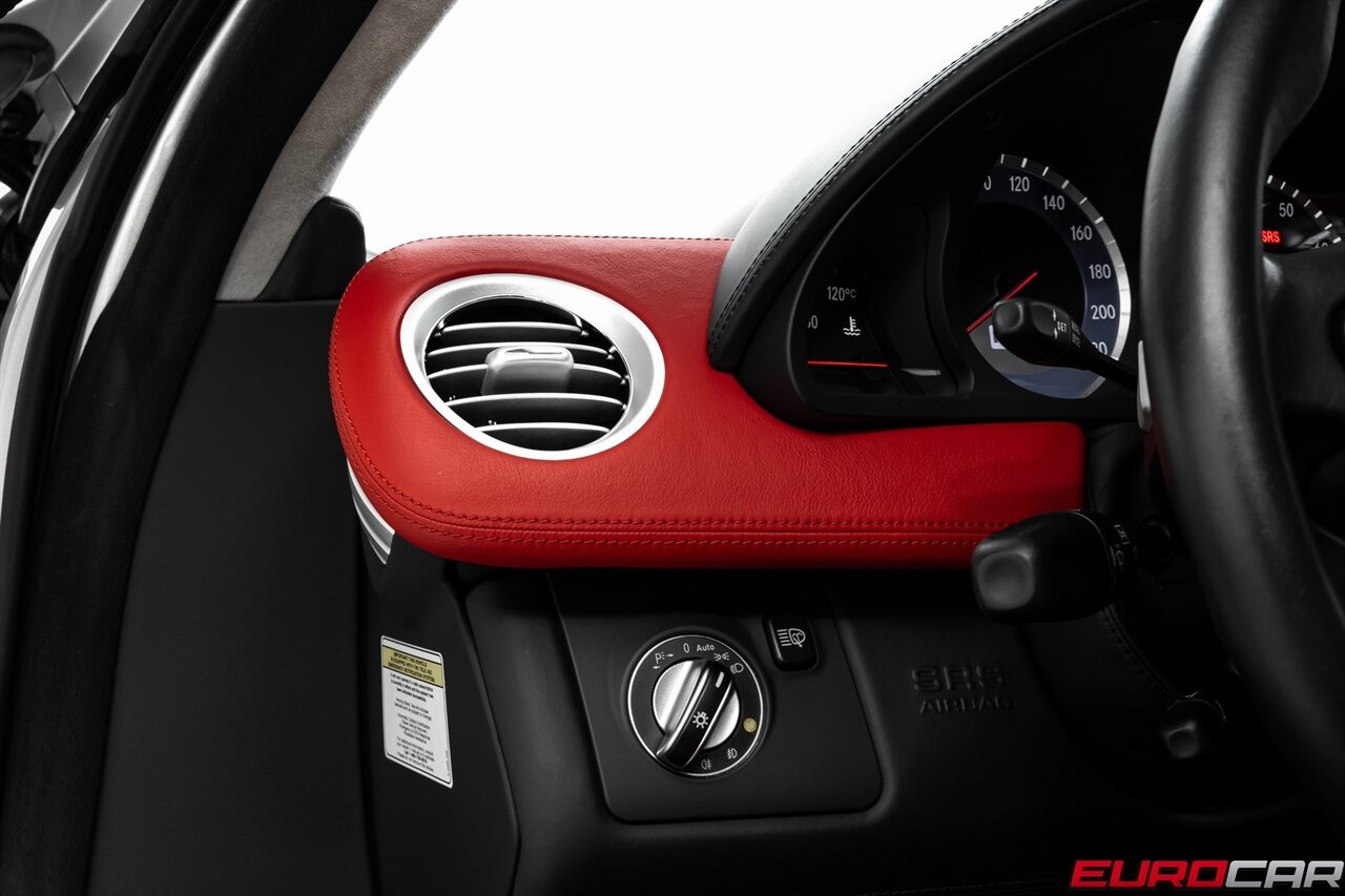 2005 Mercedes-Benz SLR *LESS THAN 3,000 MILES * CARBON FIBER SEATS*  *LESS THAN 3,000 MILES * CARBON FIBER REINFORCED BUCKET SEATS* - Photo 28 - Costa Mesa, CA 92626