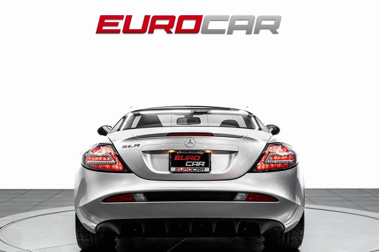 2005 Mercedes-Benz SLR *LESS THAN 3,000 MILES * CARBON FIBER SEATS*  *LESS THAN 3,000 MILES * CARBON FIBER REINFORCED BUCKET SEATS* - Photo 4 - Costa Mesa, CA 92626