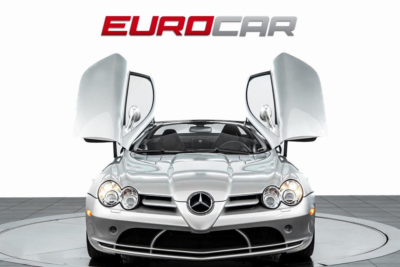 2005 Mercedes-Benz SLR *LESS THAN 3,000 MILES * CARBON FIBER SEATS*  *LESS THAN 3,000 MILES * CARBON FIBER REINFORCED BUCKET SEATS* - Photo 9 - Costa Mesa, CA 92626